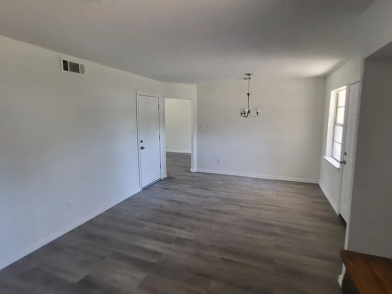 133 Baron Pl — Photo 5