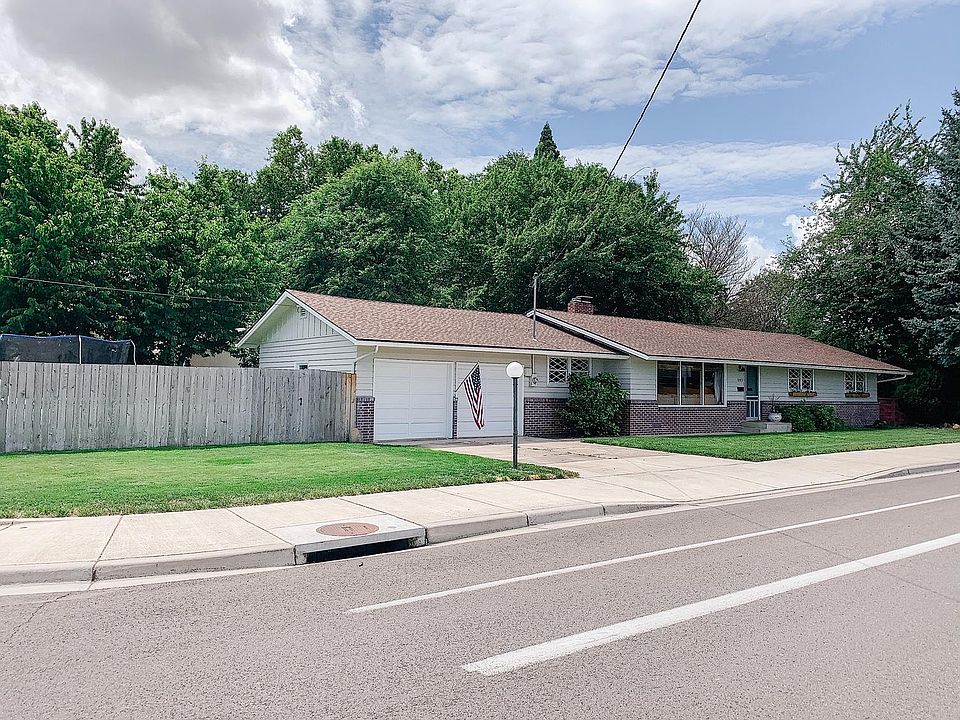1st image of 383 Holmes Ave