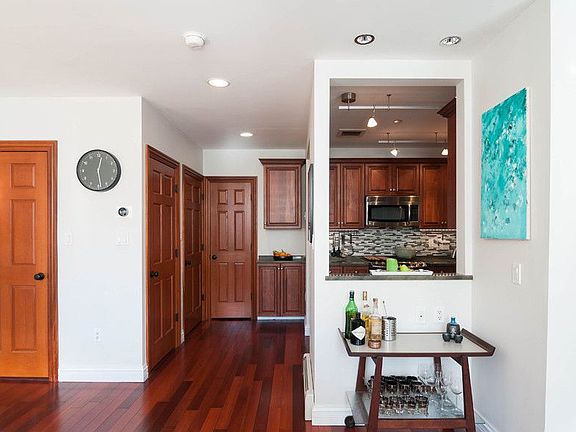 2nd image of 127 4th Pl APT 1A