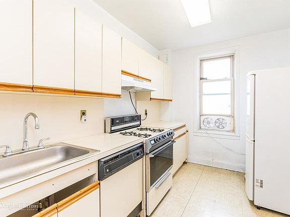 5th image of 43-10 48th St #6T