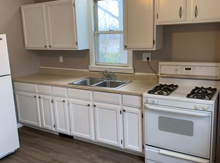 615 Tyler St, Elyria, OH 44035