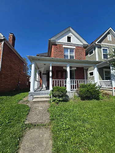153 S Cypress Ave Photo 1