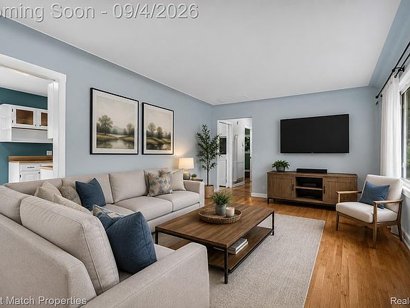 2nd image of 2466 Richwood Rd