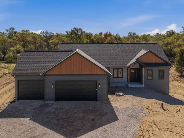 2377 Wallace Lake ROAD, West Bend, WI 53090