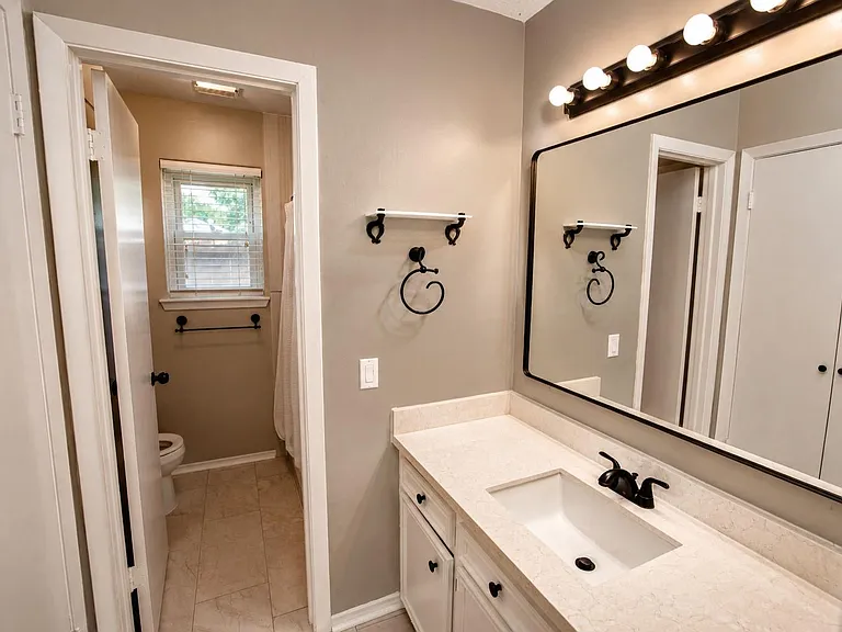 2303 Silver Sage Dr — Photo 21