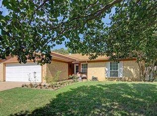 7100 Misty Meadow Dr S, Fort Worth, TX 76133
