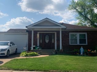 621 Sandra Ct, Saint Louis, MO