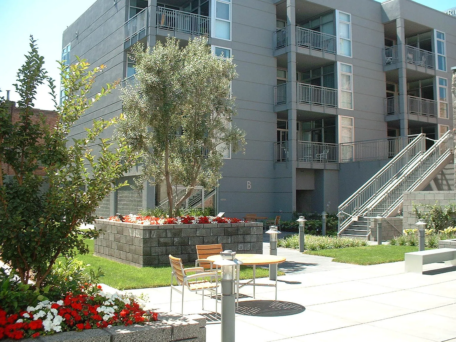 33 South Third — Photo 3