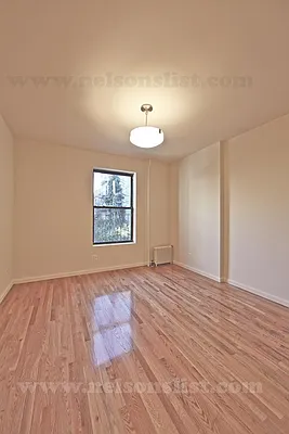 Rented by R New York | media 16