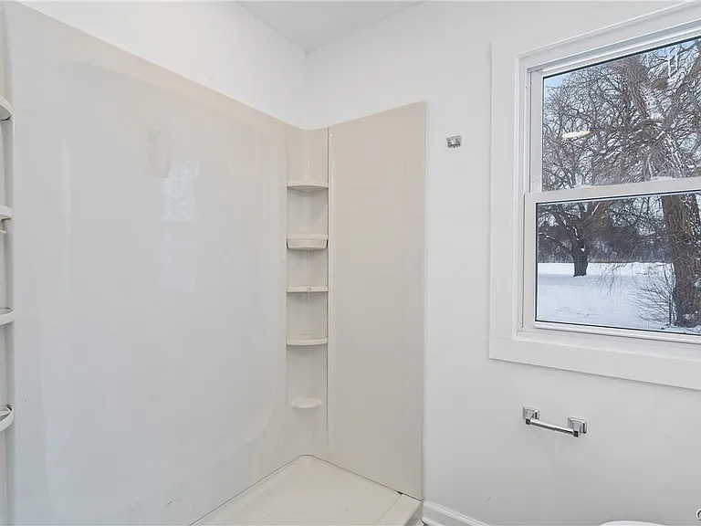 429 Beechwood Ave — Photo 13