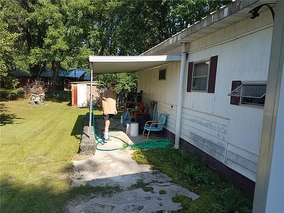 3rd image of 311 Armstrong Ave