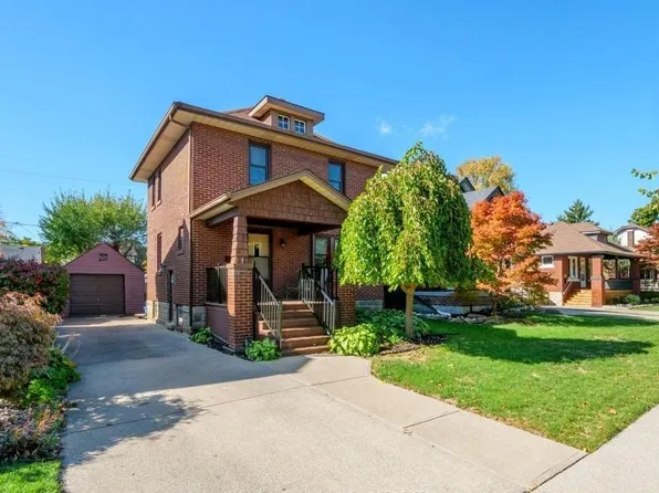 2227 Lincoln Rd, Windsor, ON N8W 2R3