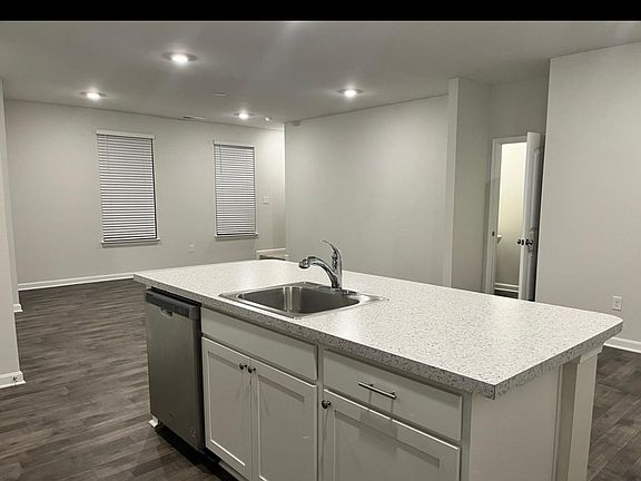 5th image of 75 Citrus Dr