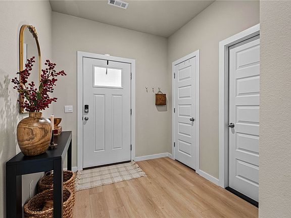 5th image of 2219 S 9th St