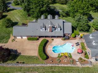 9 Stover Ln, Gordonsville, TN 38563