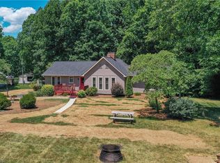 7689 Scarlet Ln, Lewisville, NC 27023