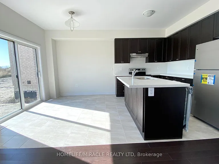 1339 Broderick St — Photo 3