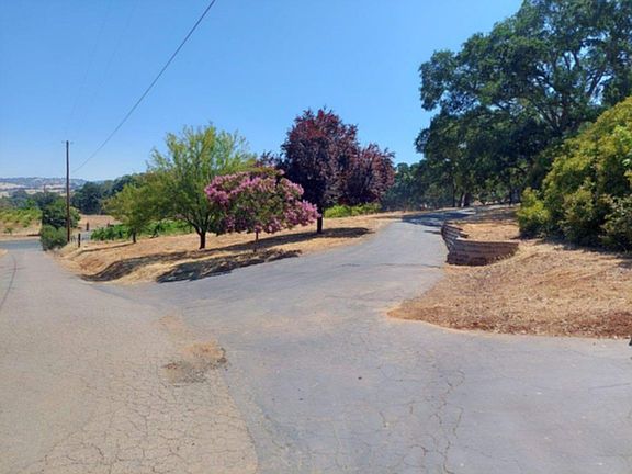 4th image of 15460 Vaira Ranch Road