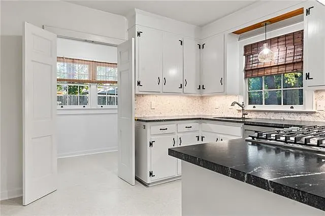 714 S Madison St — Photo 10