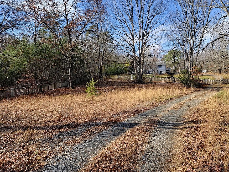 2nd image of 7636 Greenwich Rd