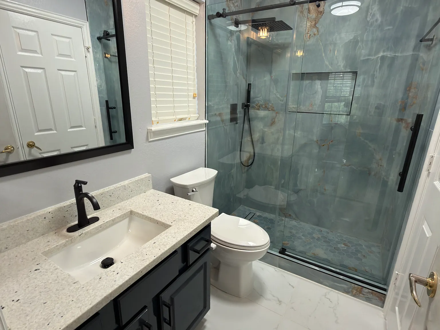 4 bed, 2628 sqft, $2,900 — Photo 2