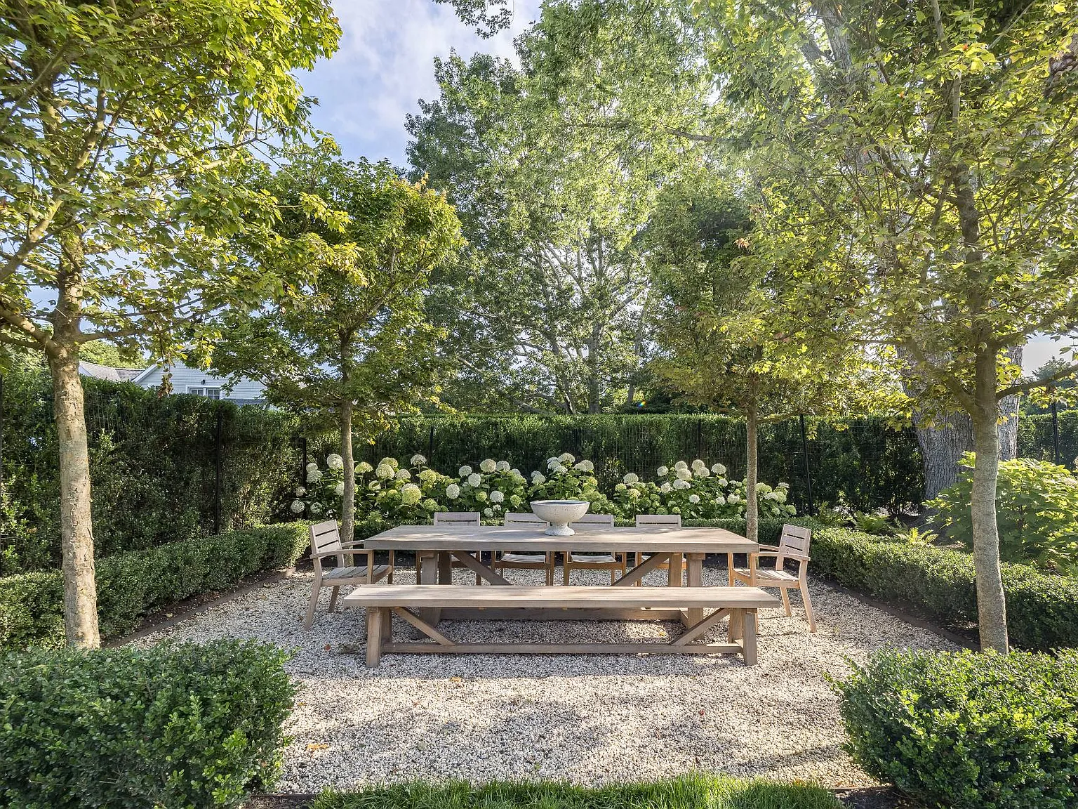 Timeless Custom Home Near East Hampton Village — Photo 4
