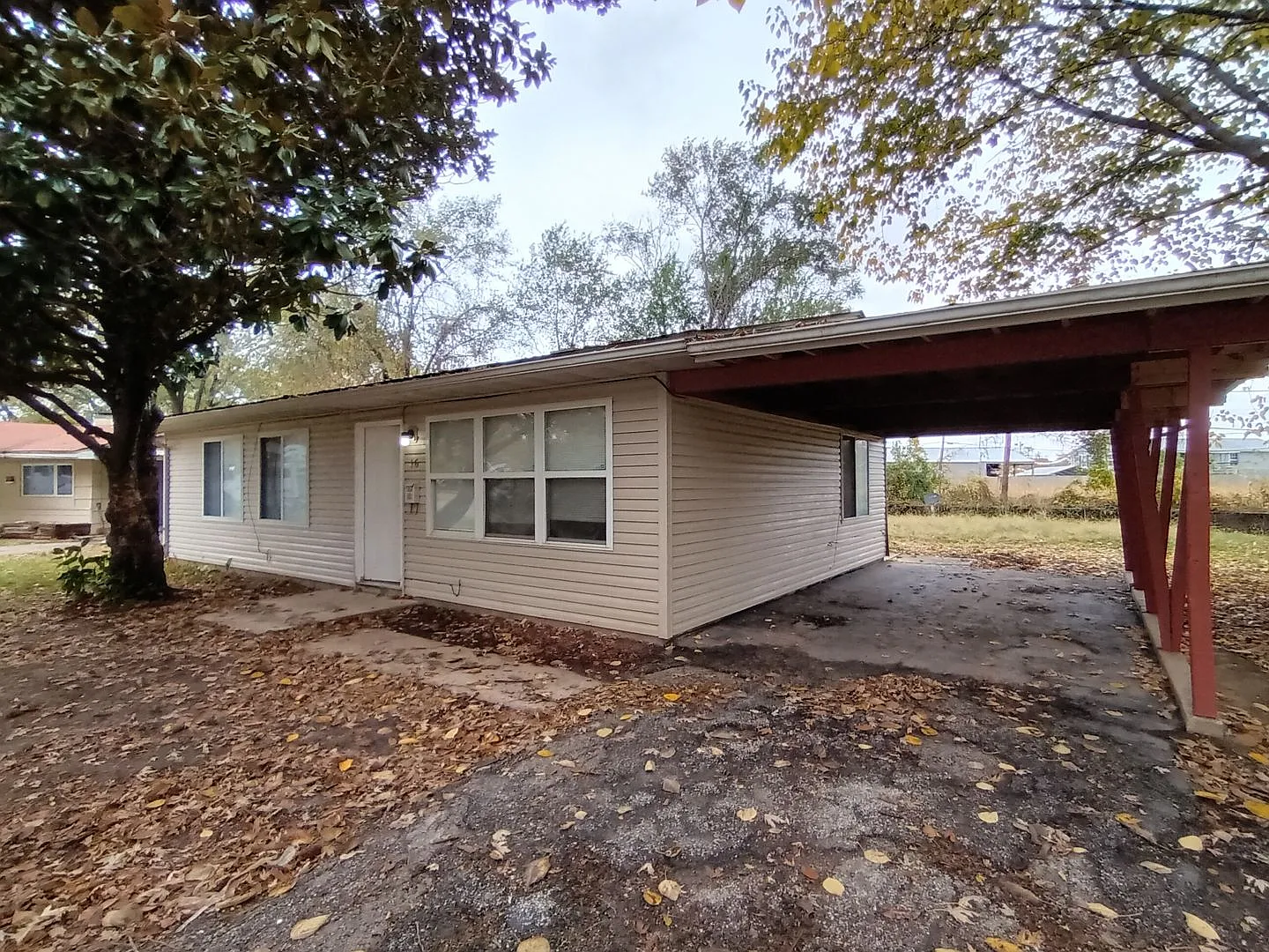 16 E Adams Dr photo 1