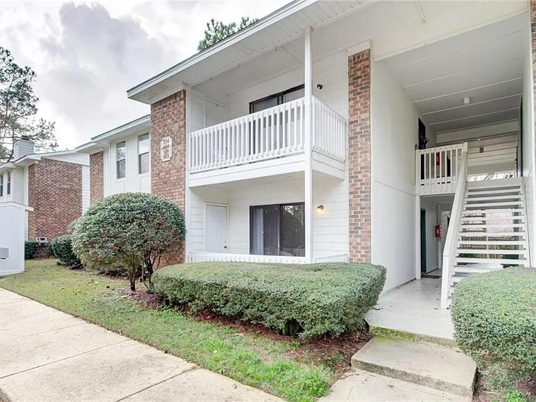 6050 Grelot Rd #103 — Photo 1