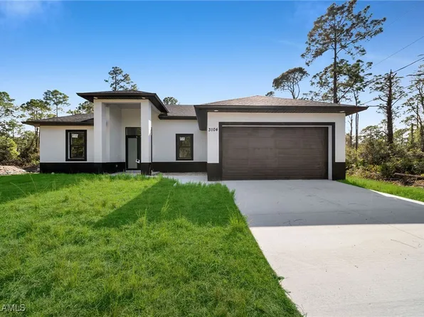 3104 E 21st St, Alva, FL 33920