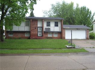 9513 E 37th Pl, Indianapolis, IN 46235