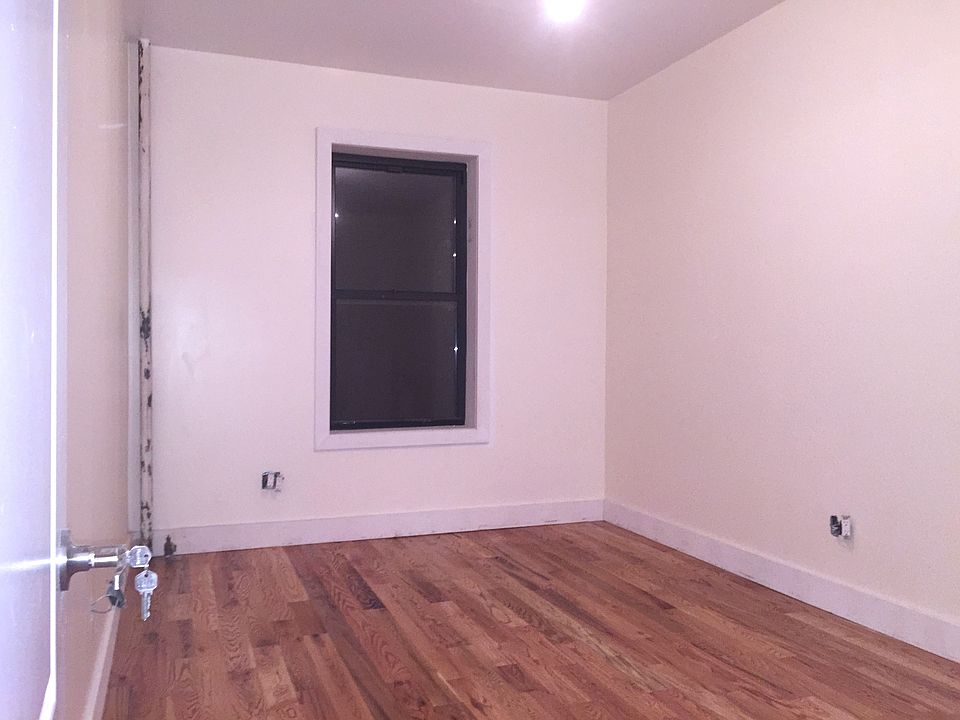 2nd image of 260 Parkside Ave #A3