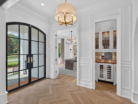 3rd image of 125 Booth Meadow Ln