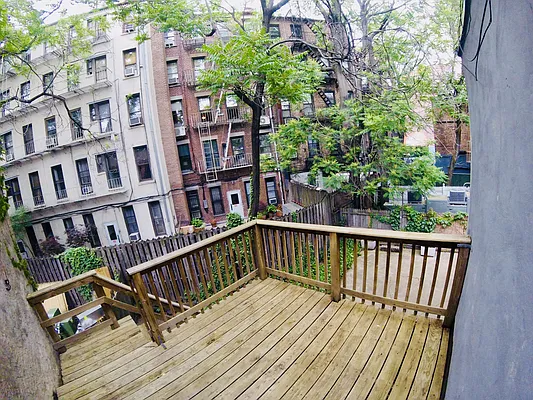 Rented by Avenues Real Estate | media 37