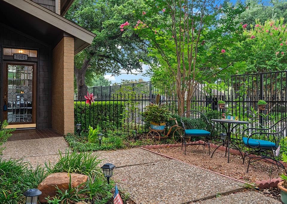 1st image of 15615 Preston Rd APT 1001
