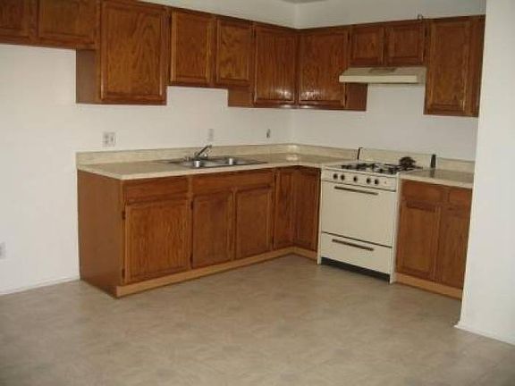 Large eat-in kitchen