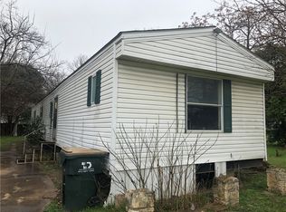 1407 River Rd, San Marcos, TX 78666