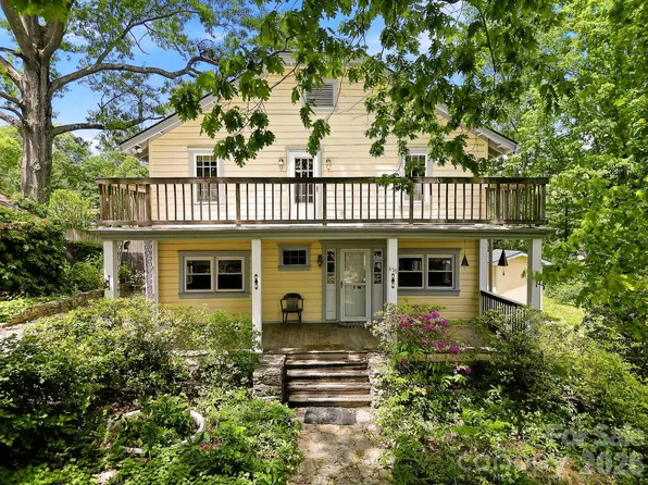 479 Saint Pauls Rd, Hendersonville, NC 28792