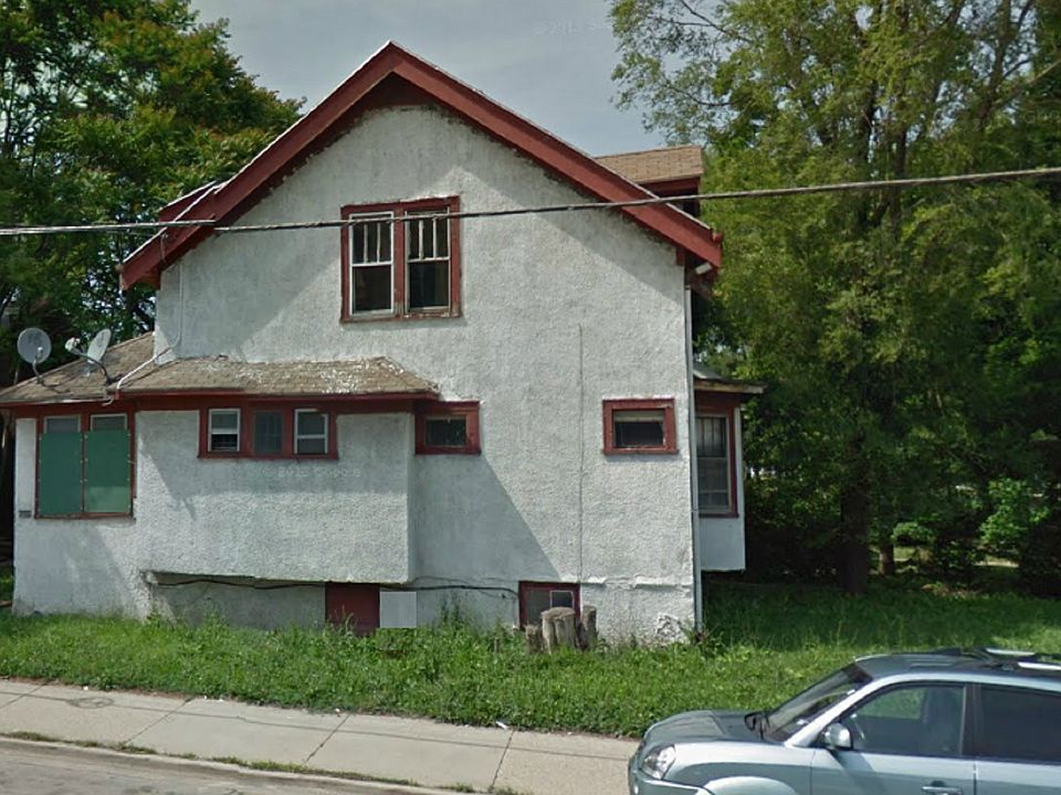 2nd image of 2705 N 40th St