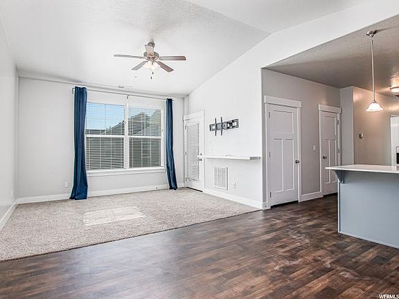 5th image of 44 W Silver Springs Dr #810