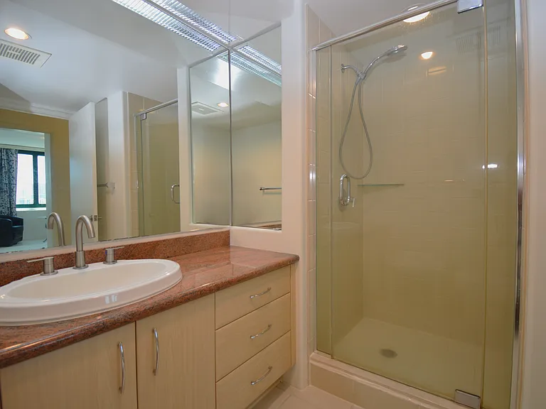 88 Piikoi St #1605 — Photo 12