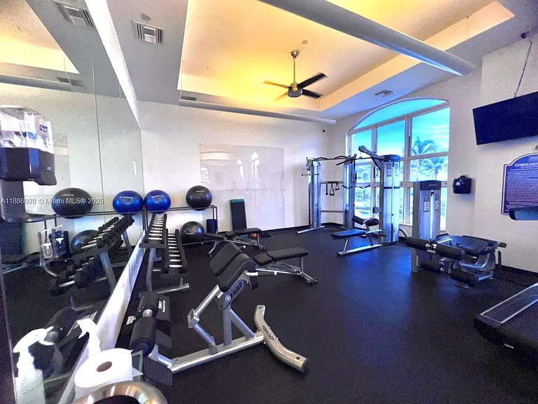 2080 S Ocean Dr #6 — Photo 13