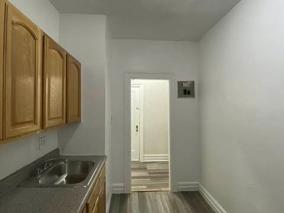4th image of 35-33 147th St #7C