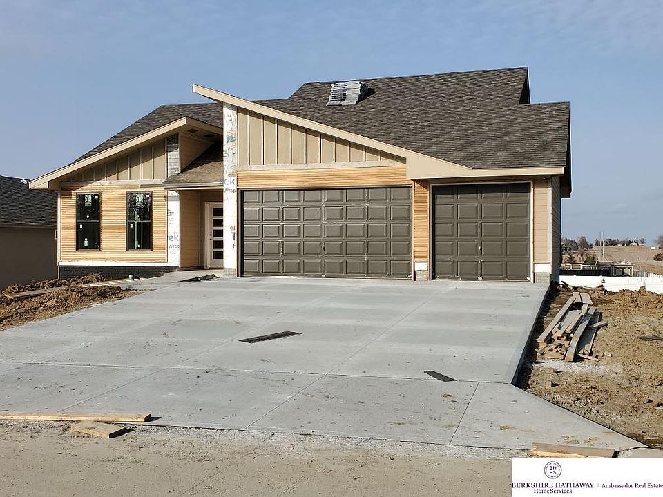 332 Clear Creek Dr, Yutan, NE 68073 Zillow