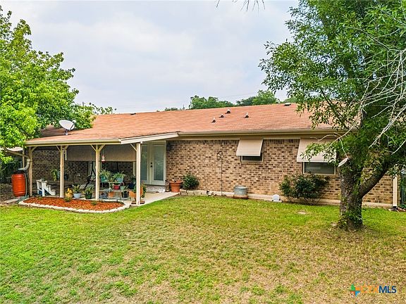 3rd image of 2008 Phyllis Dr
