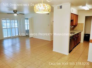 505 Oppenheimer Dr APT 411, Los Alamos, NM 87544