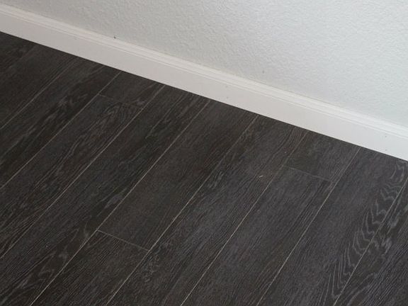 New laminate wood flooring