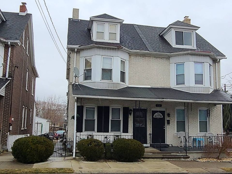 1st image of 822 Maple St