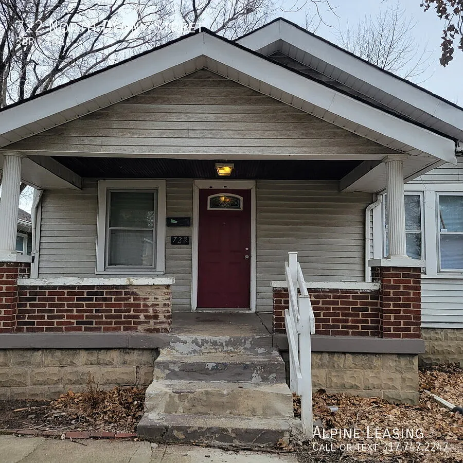 722 N Denny St photo 1