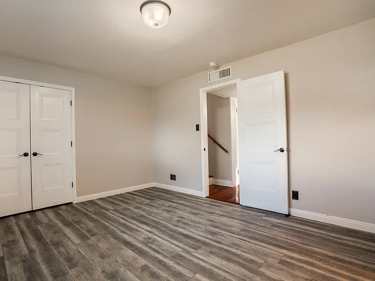 12008 Kashmir St NE — Photo 13