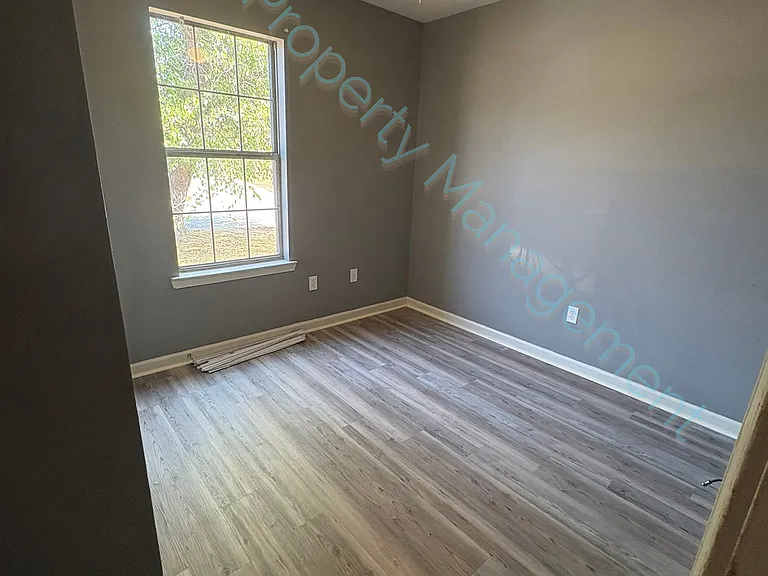 3965 Rupert Dr — Photo 4